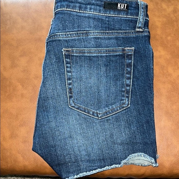 Kut From The Kloth Gidget Fray Short Mid Rise Size 8 - Picture 3 of 16